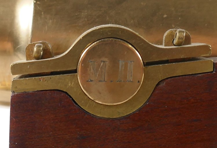 Modell eines Schiffsgeschützes (Detail mit Monogramm M II), Kirchenstaat, um 1860, Maßstab 1 : 6, Inv.-Nr. E 377 © Bayerisches Armeemuseum