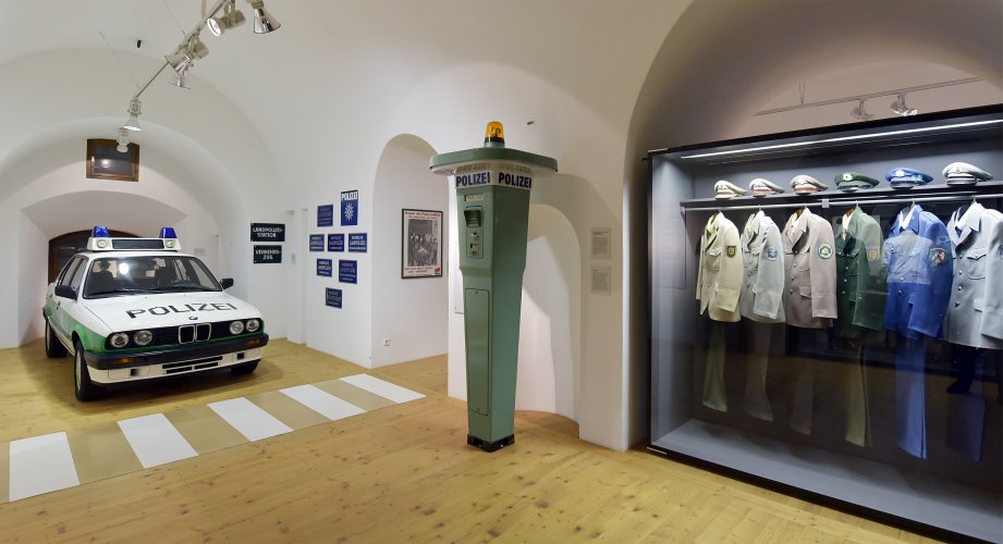 Blick in einen Raum des Polizeimuseums © Bayerisches Armeemuseum (Foto: U. Rössle)
